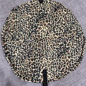 Cosmo Leopard cosmetic bag